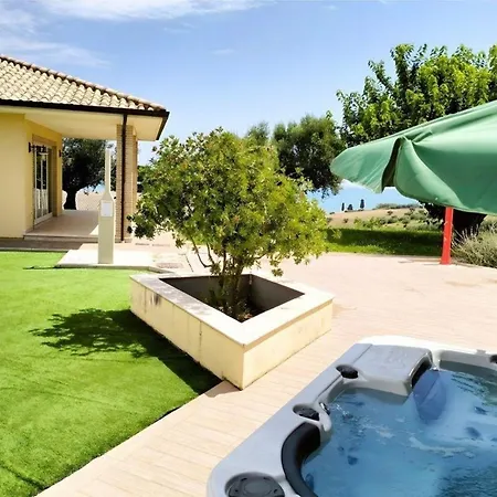Apartamento In Roseto Degli Abruzzi Mit Grill, Gemeinsamem Pool Und Garten L'Annunziata